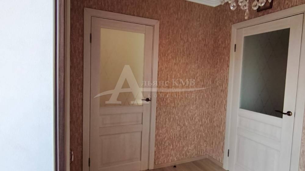 a818be56-1eb0-49c0-8adb-2409f15e5938