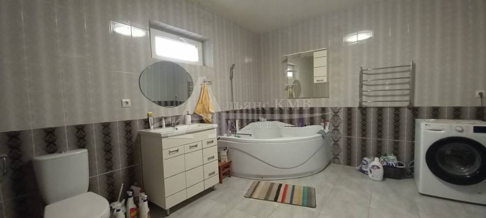 fb973b88-02cf-40f4-a5a8-7a6d3d318b84