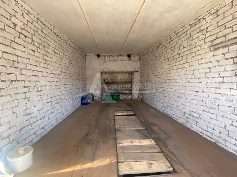 Ставропольский край, Кисловодск, Осипенко ул.; Гараж 30м²