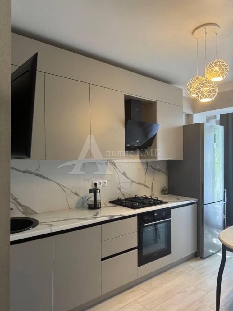 4ab24c04-d311-4820-a7e7-e9c5c231b28a