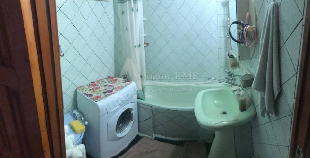 a6c32077-a238-49a0-ad21-491cb18a8aa4