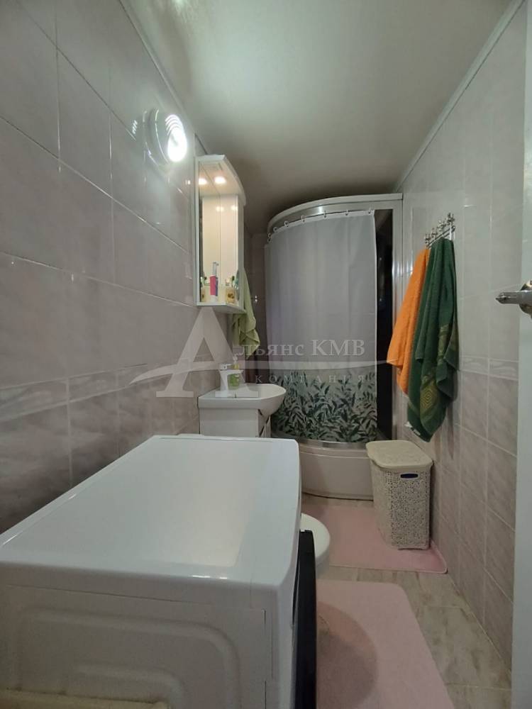 1bee0524-ba60-4b67-aa7e-ba9b3736781d