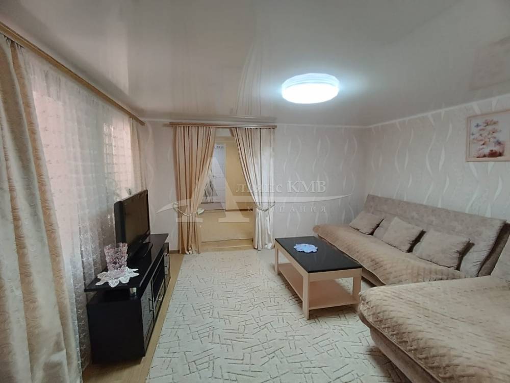 b9999940-793a-42b5-9b4f-17ea0eb040b5