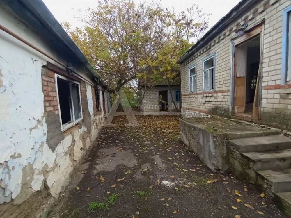 fffa93fd-9d1f-41a4-afdd-2b755d42d1fb