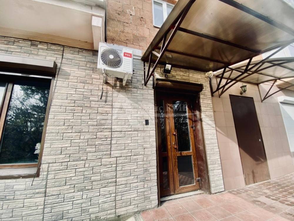 whatsapp image 2025-11-11 at 11.45.00 (1)