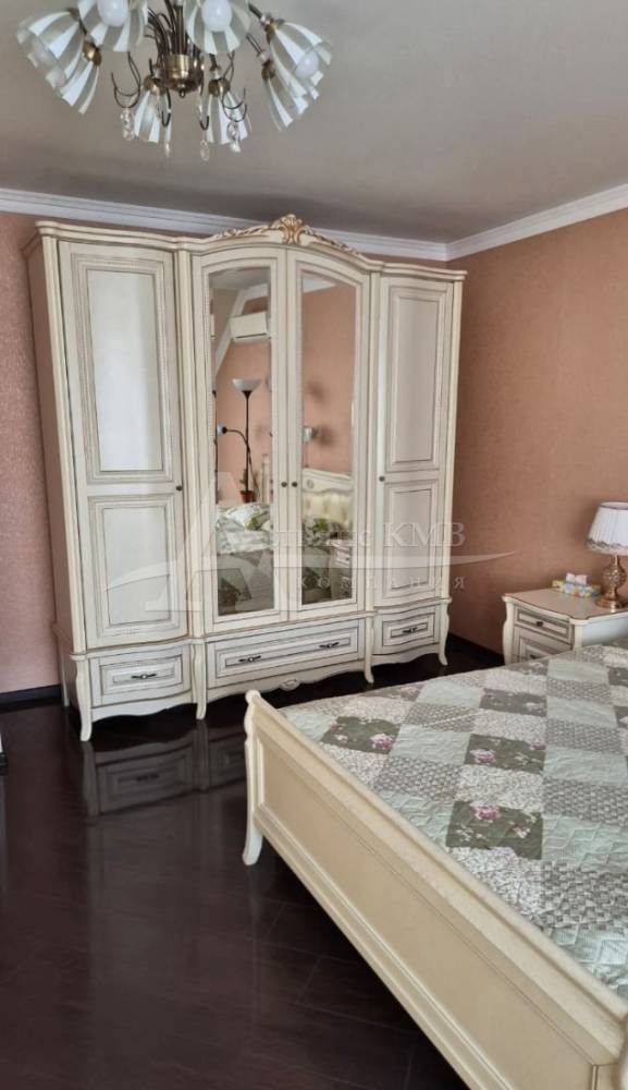 e52e9b6e-1677-4e81-b554-36842397e9ac