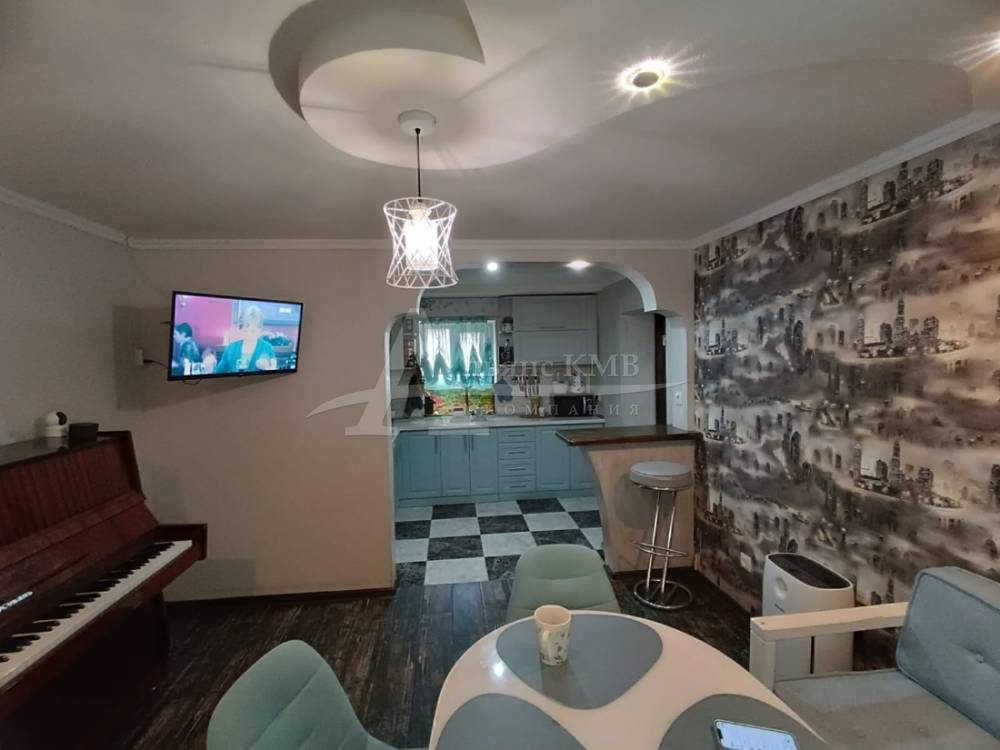 99386609-80b2-4e24-b50f-ad59dc463169