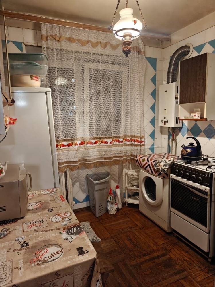 86646744-5b18-490c-9ca1-079816b2633e