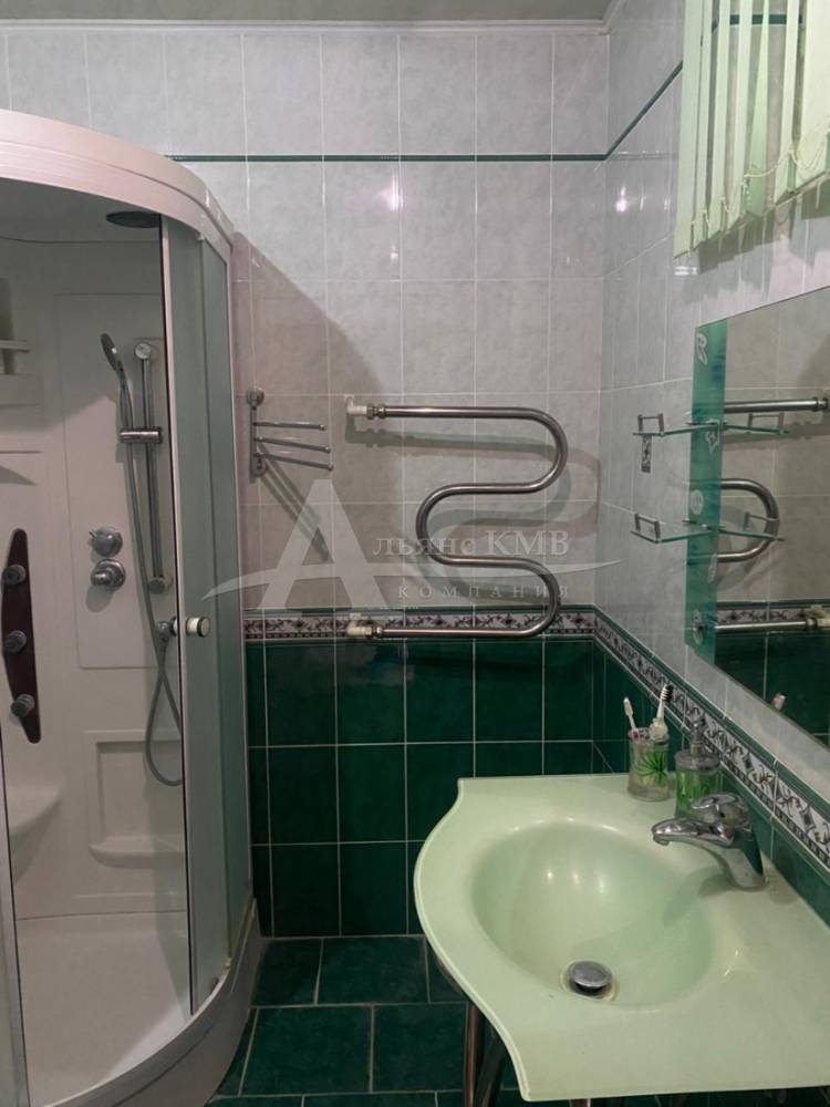 3aaa51f0-ad62-498b-8cf4-a9f82b2df975