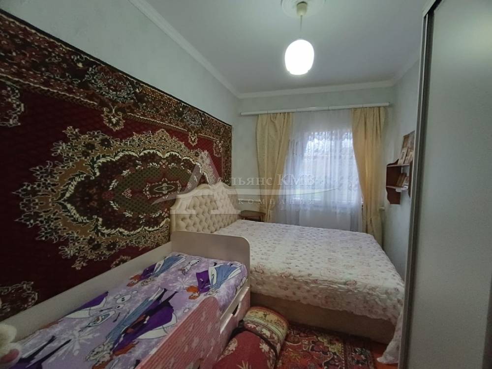 fb27eca4-e9e3-4219-896f-f7687ee8f87e