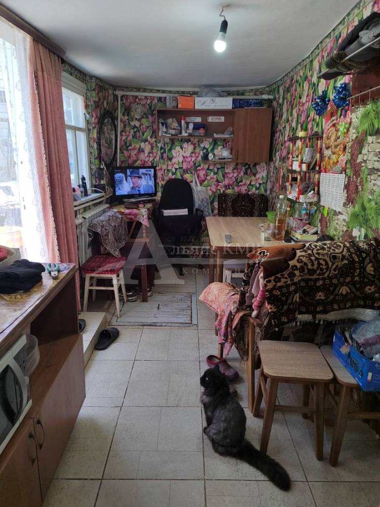 ca35f172-3e92-42e2-9593-6942608d3cb0