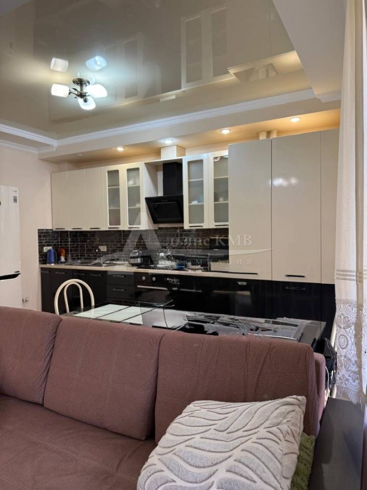 ec76f0d9-45f9-48d3-a6e3-c5487e23ee38