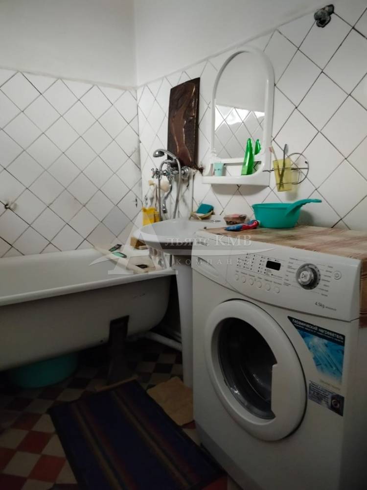 eaff4fde-2c9a-48e4-8cc4-226751b46f48