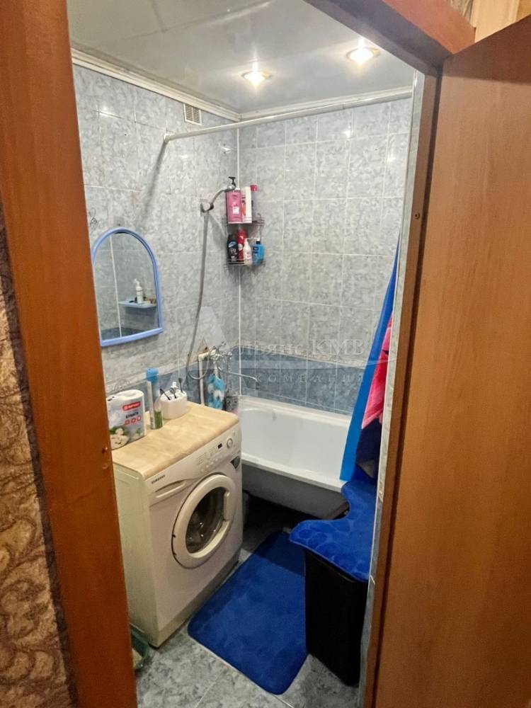 6e2541fc-c0b0-4cef-904c-25470d480d4f