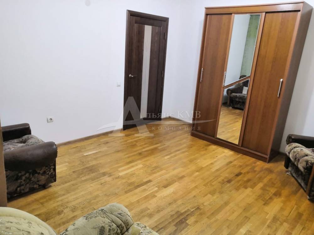 7b96c6cd-1ef2-46c3-8769-86b8e5e9b8d3