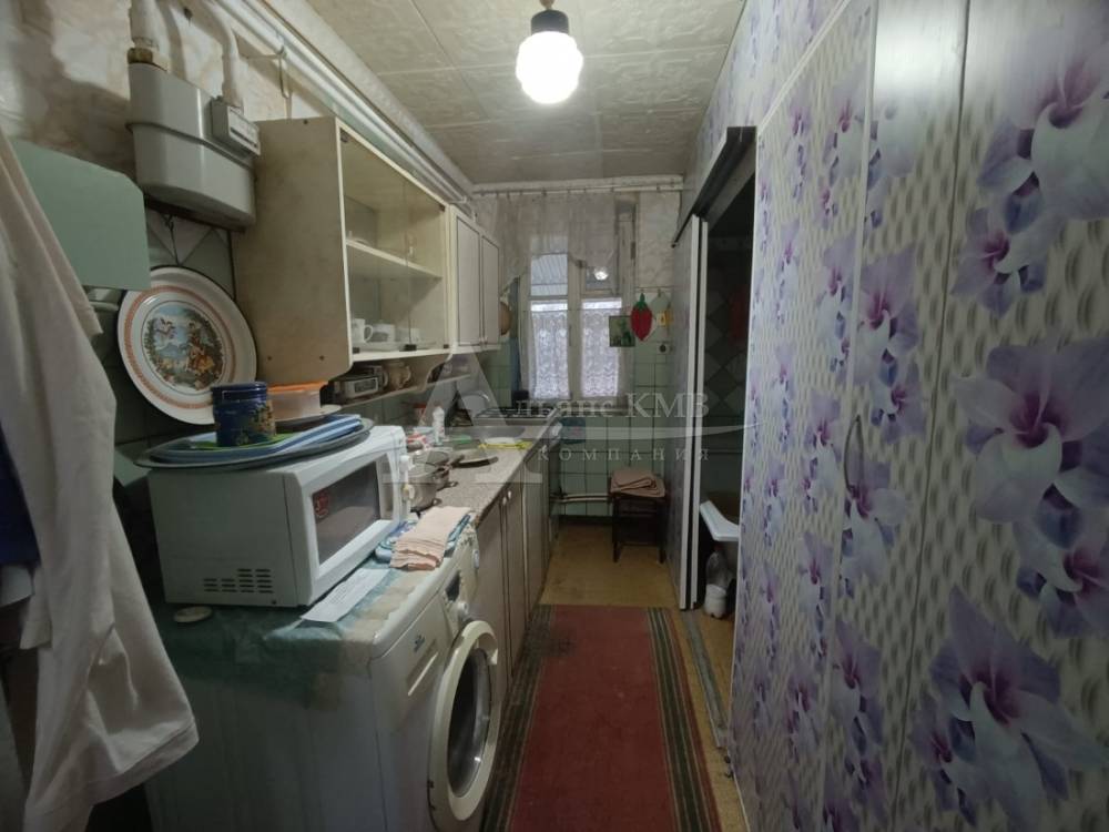 6eb4fb2c-449b-47f8-8464-bbe21aefea72