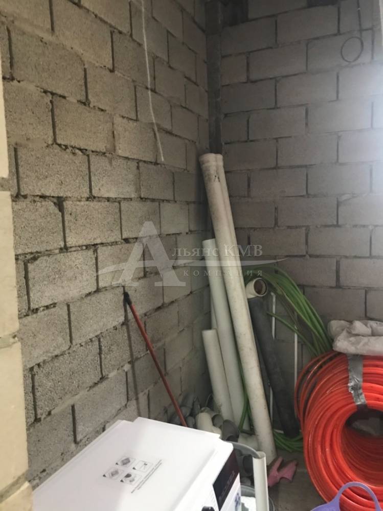 ceb0a47a-8d27-449d-a425-8b47a11a23f0