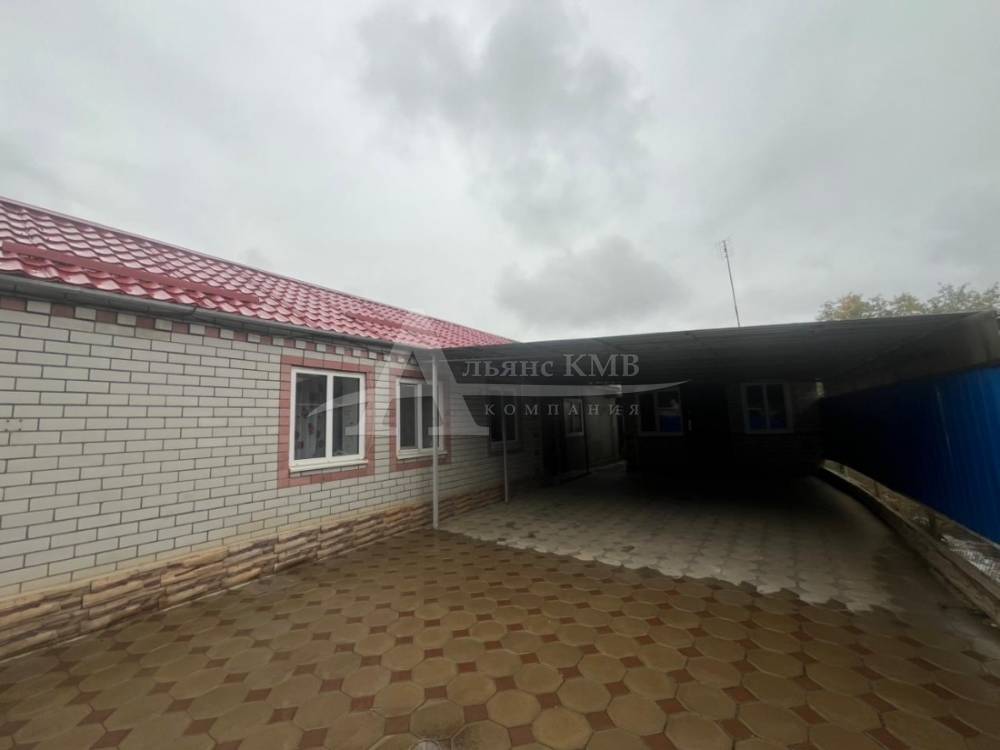 Ставропольский край, Зеленокумск, Луначарского ул.; Дом 53,70м² на участке 6 сот. 1 эт.