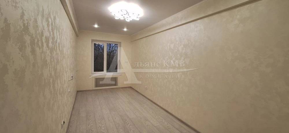 04c4d8e3-3d88-4957-9c15-5bda5798a41b