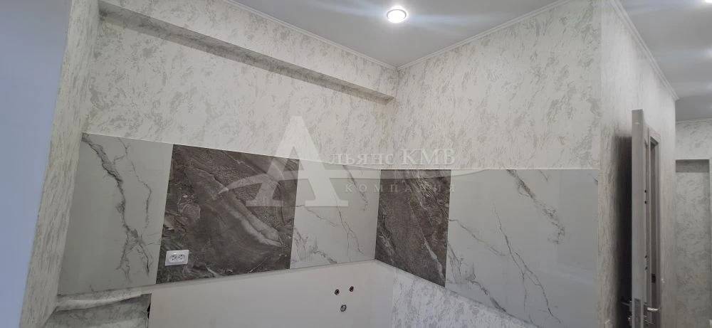 e8042037-9536-4c3b-b35c-82033e61fdd2