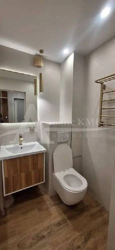 photo_5368415327517085851_x