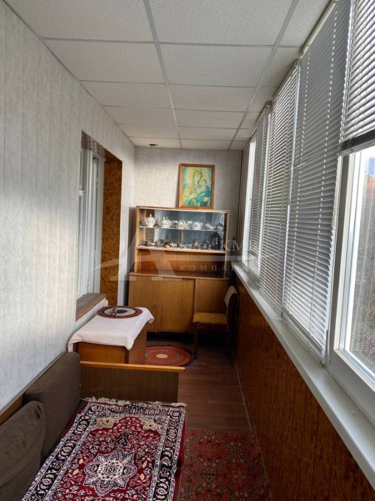 63fb4224-5be6-493b-b814-59356865c242