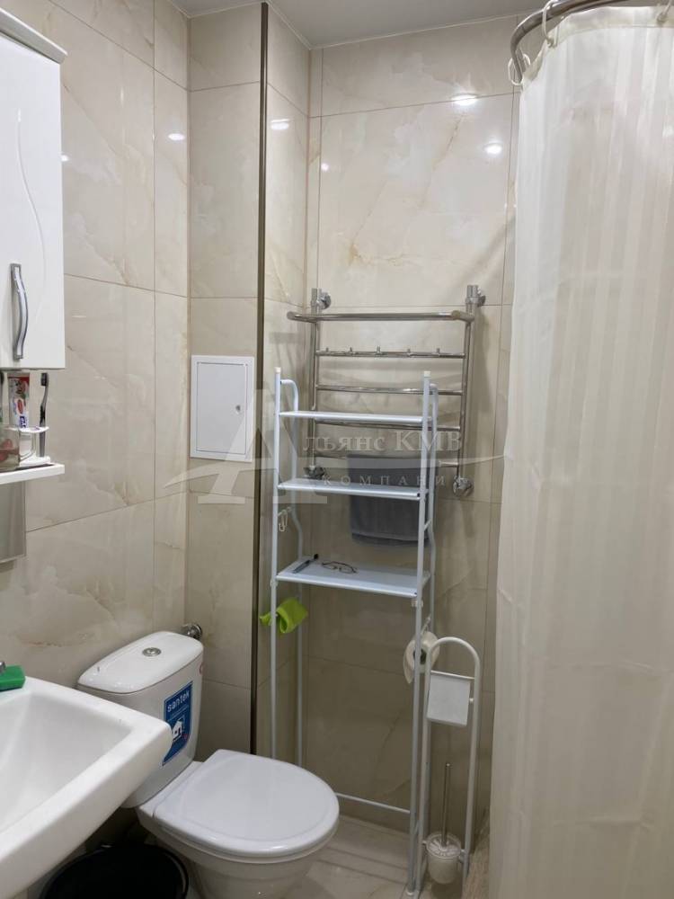 1e4b9b45-20e7-429b-bb2e-1d6f0cf5332c