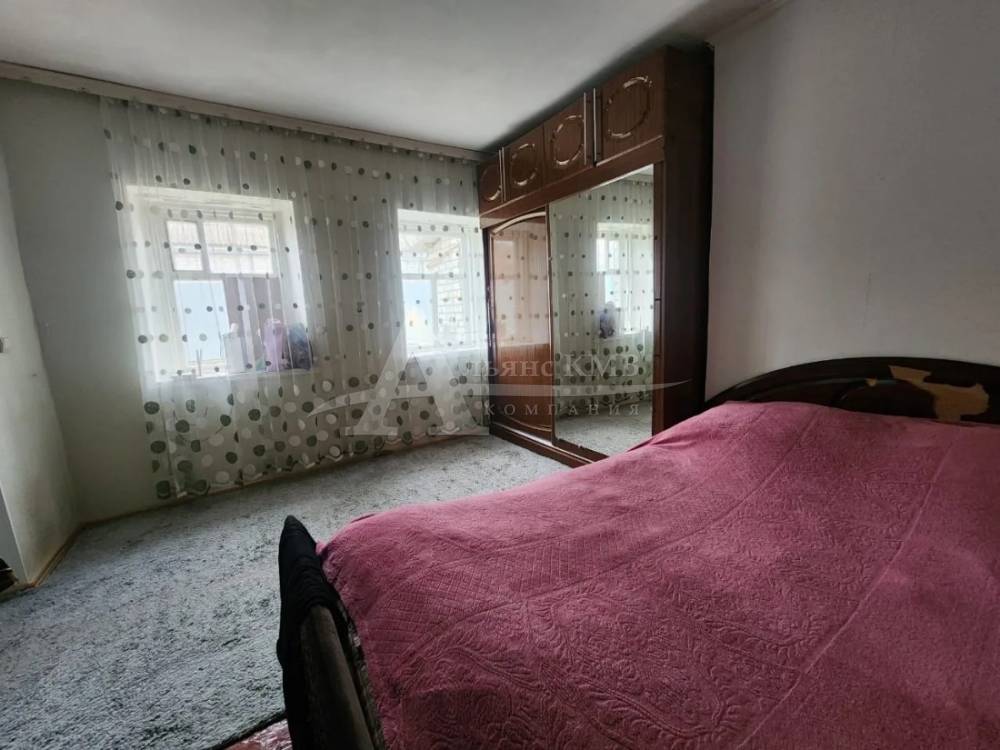 Ставропольский край, Георгиевск, Чкалова ул.; Дом 65м² на участке 6 сот. 1 эт.