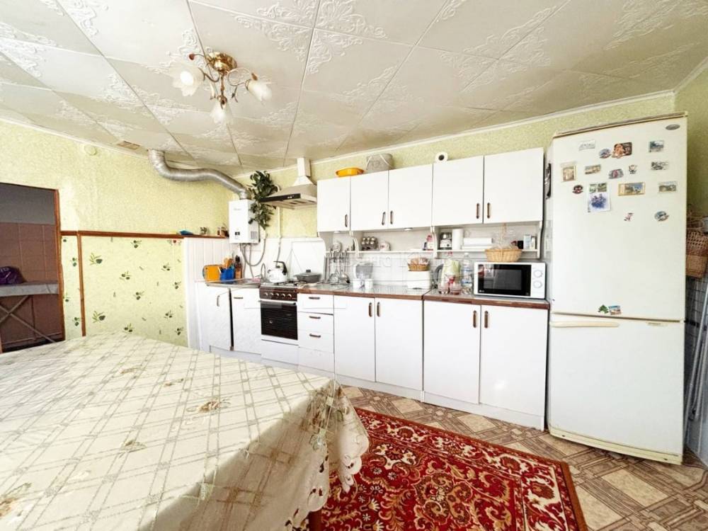 Ставропольский край, Новопавловск, Красная ул.; Дом 72,10м² на участке 9,28 сот. 1 эт.