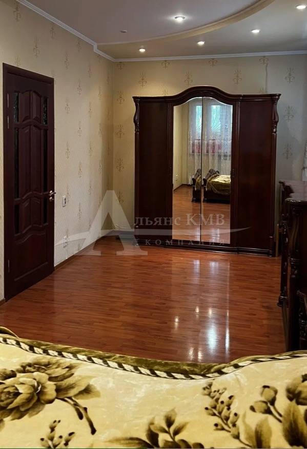 1d7db0a5-6d6a-4bb4-9900-057e3ee2590f