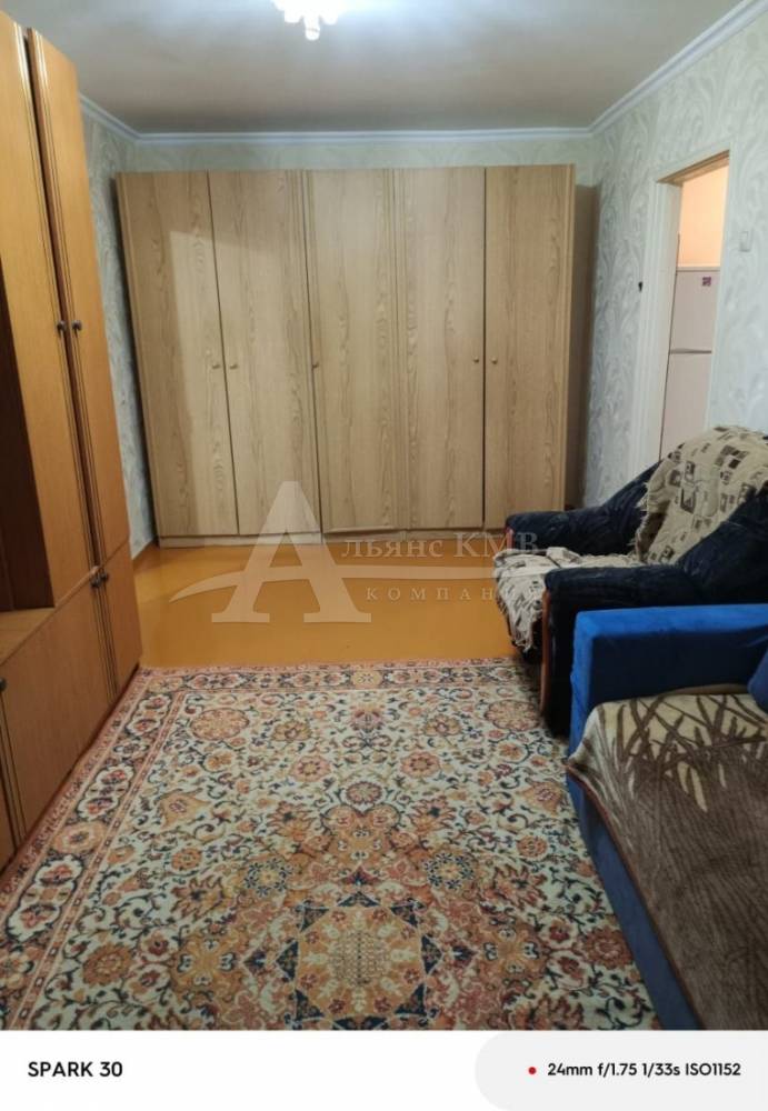 photo_5467483090411261233_y