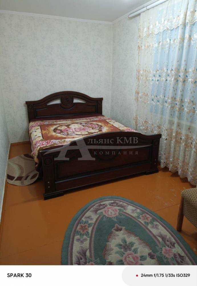 photo_5467483090411261239_y