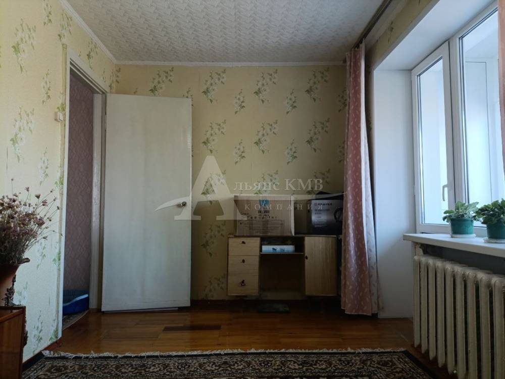 photo_5467641248286970186_y