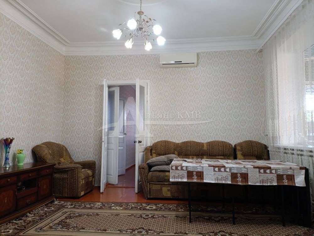 Ставропольский край, Георгиевск, Ленина ул.; Дом 129,40м² на участке 7 сот. 1/1 эт.