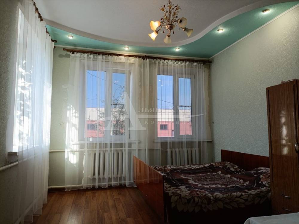 photo_5300883503723968791_y