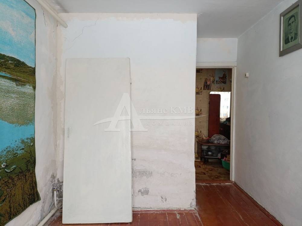 photo_5469893048100655320_y