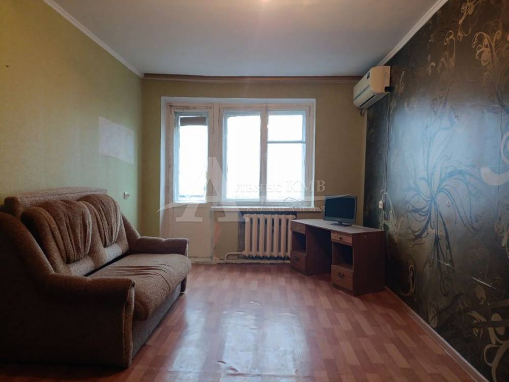 photo_5190695593762819828_y