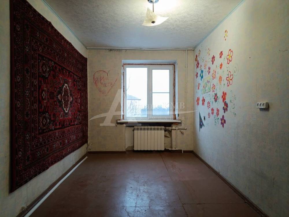 photo_5192942170896272412_y