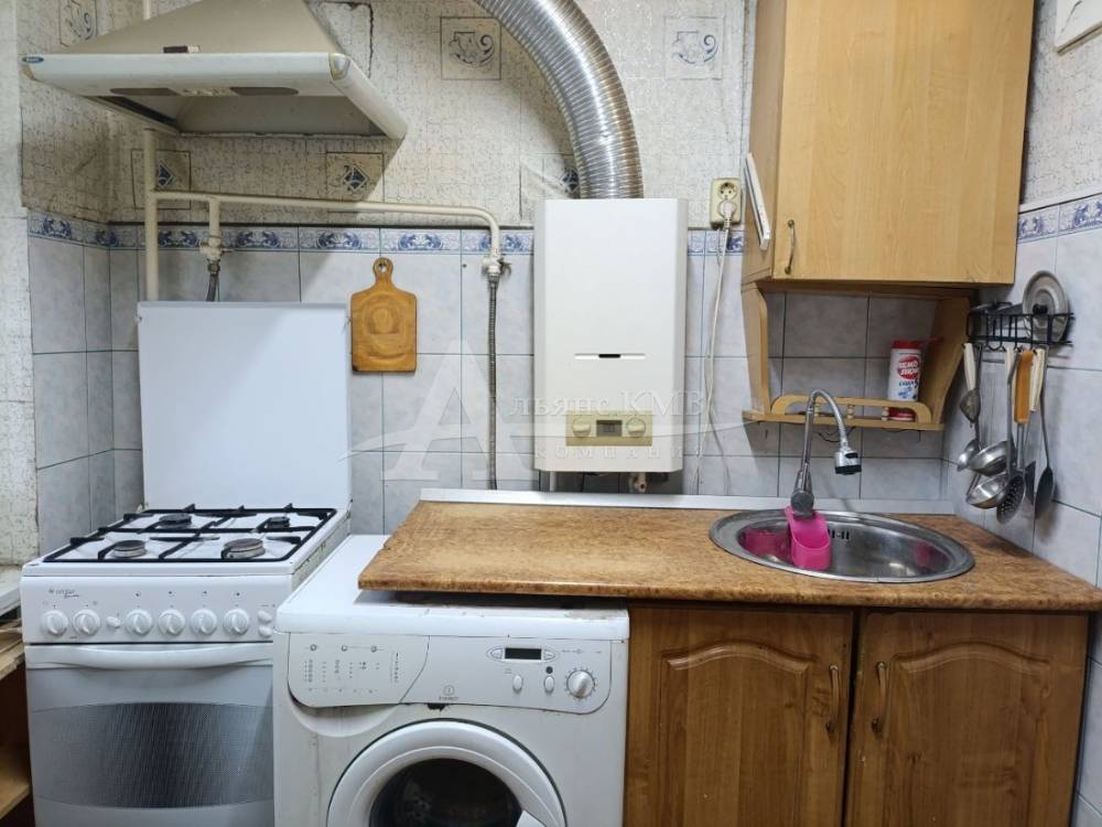 photo_5192942170896272403_y