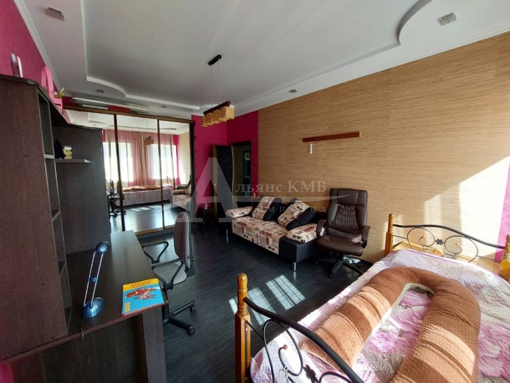 a606476a-c6e1-4780-a260-ee408fa3f4e4