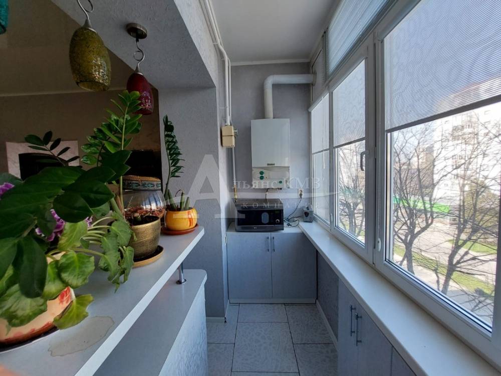 d937f9ee-f3a8-476a-9507-a217537c6b24