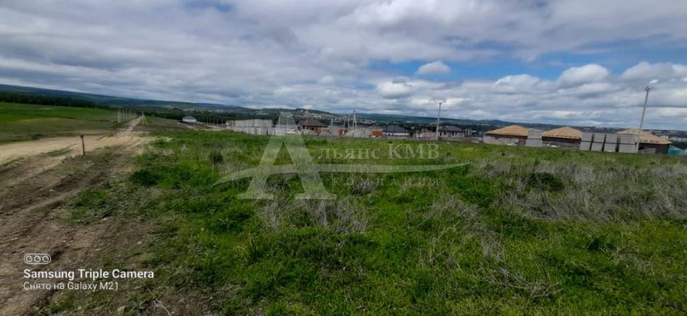 Ставропольский край, Ессентуки, Баррикадная ул.; Участок на участке 6 сот.