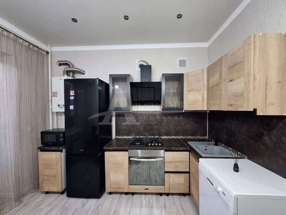 Ставропольский край, Иноземцево п., Тихая ул.; Квартира 38м² 1/3 эт.