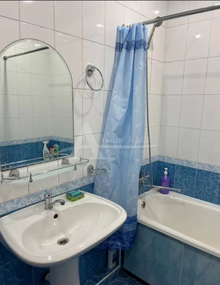 edcb6c79-b833-4fcf-8e66-f4ba575b957d