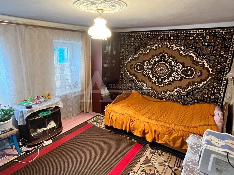 Ставропольский край, Зеленокумск, Ессентукская ул.; Дом 99,20м² на участке 7,77 сот. 1 эт.