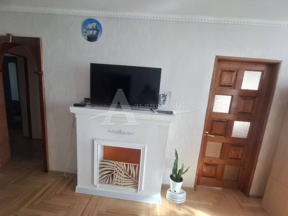 photo_5238217718970913391_y