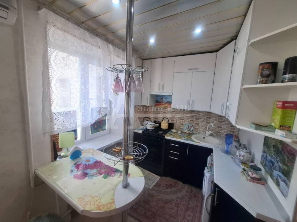 photo_5238217718970913396_y