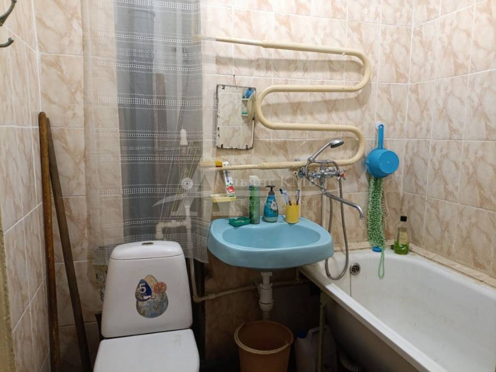 photo_5395341929190912430_y