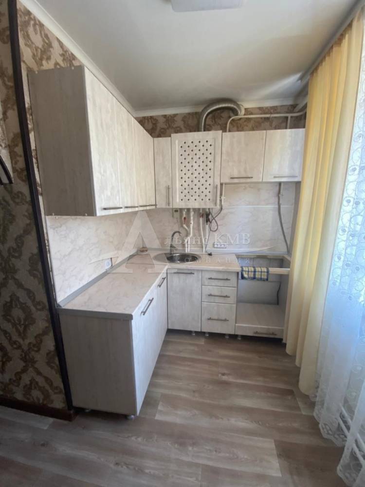 photo_5256124099052900936_y