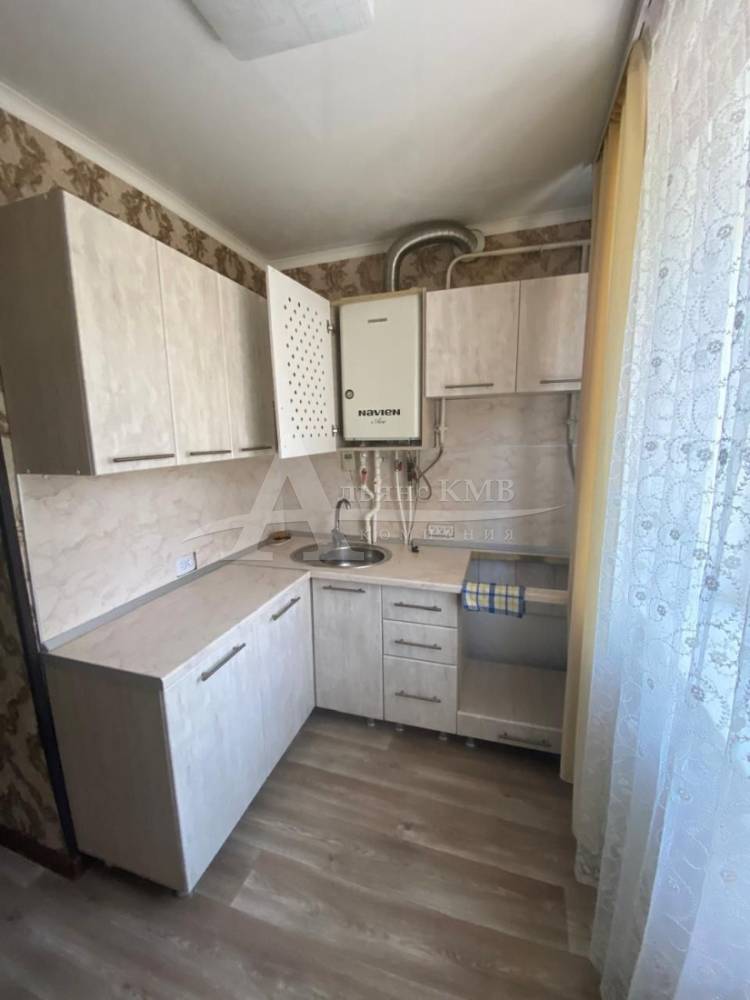 photo_5256124099052900922_y